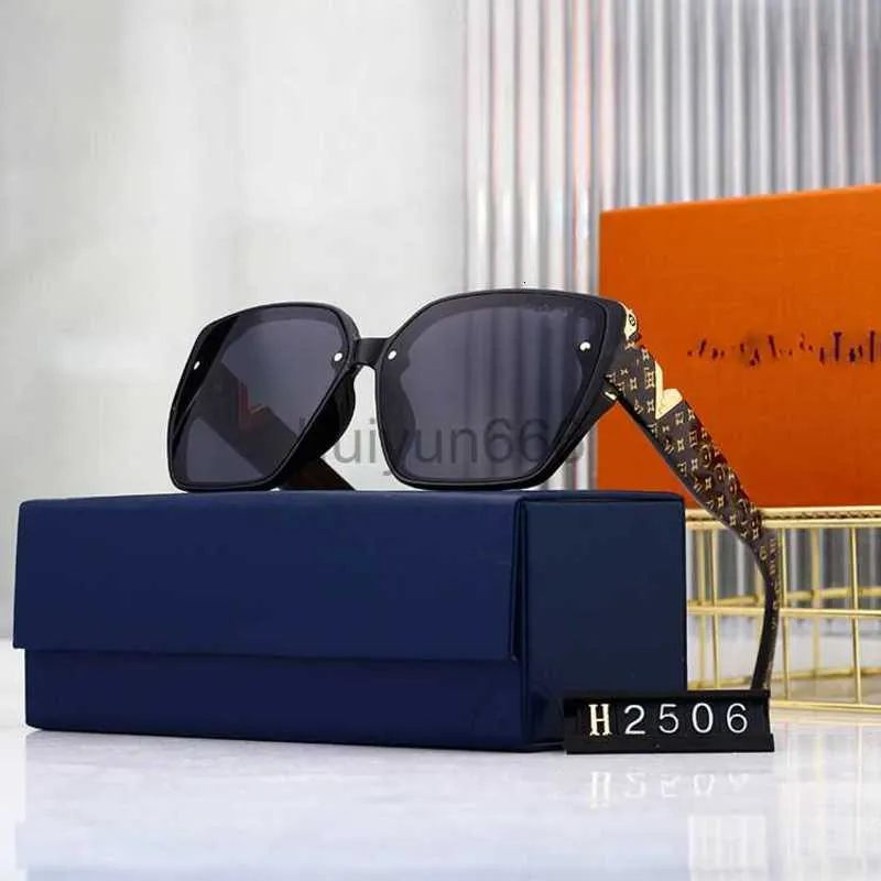 Luxury designers sunglasses 2024 New Fashionable men Women's Glasses Large Frame Sunglasses Slimming UV Resistant Sunglasses