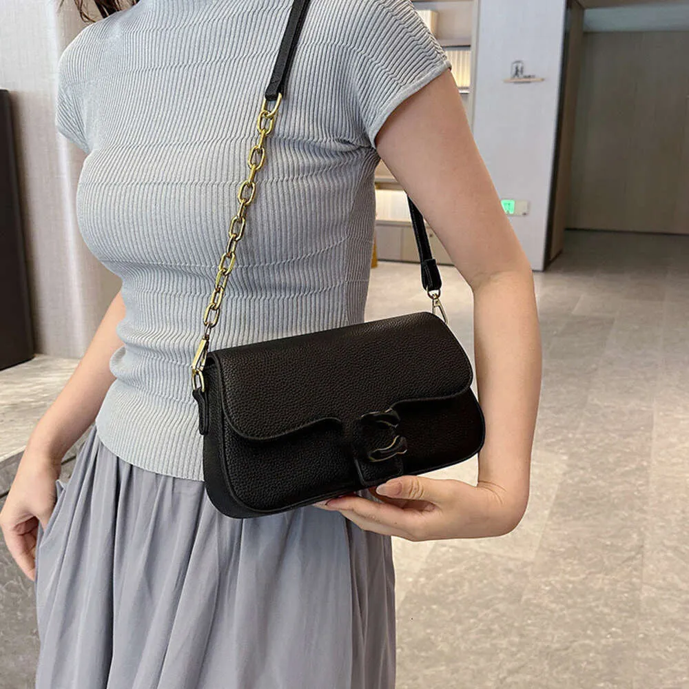 متخصصة جلدية ناعمة تنقل الإبط لحقيبة اليد النسائية الجديدة المألوفة وتنوع حقيبة كتف واحدة