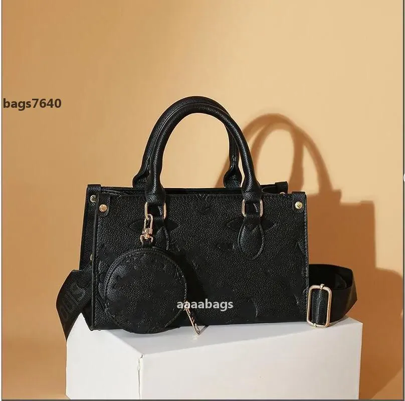 5a on the go women fashion luxurys designers bag embossing monogramiess 정품 가죽 핸드백 크로스 바디 어깨 토트 가방 aa