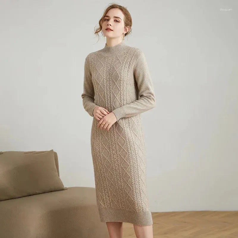 Jurken Casual Round Round Neck Dames lange jurk losse en dikke trui 2024 Autumn Winter Knitting Sweater C719
