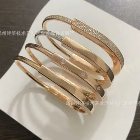 Bracciale con chiusura tiffay caldo Nuovo Ins Catena di alta qualità Testa d'argento NICA