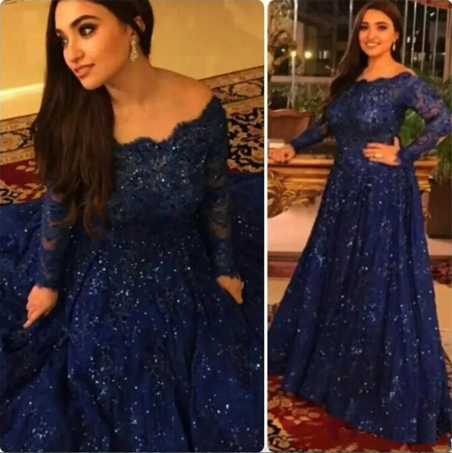 2024 Nuovo arabo Abaya manica lunga in pizzo abito da sera musulmano con cappuccio lunghezza del pavimento abito da ballo blu navy abiti da sera formali personalizzati taglie forti