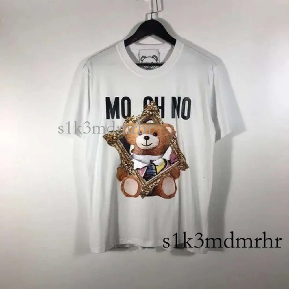 Moschino Дизайнеры Мужские Женские Футболки Футболки Мода Письмо Печати С Коротким Рукавом Леди Футболки Роскошная Повседневная Одежда Топы Футболка Moschino 355