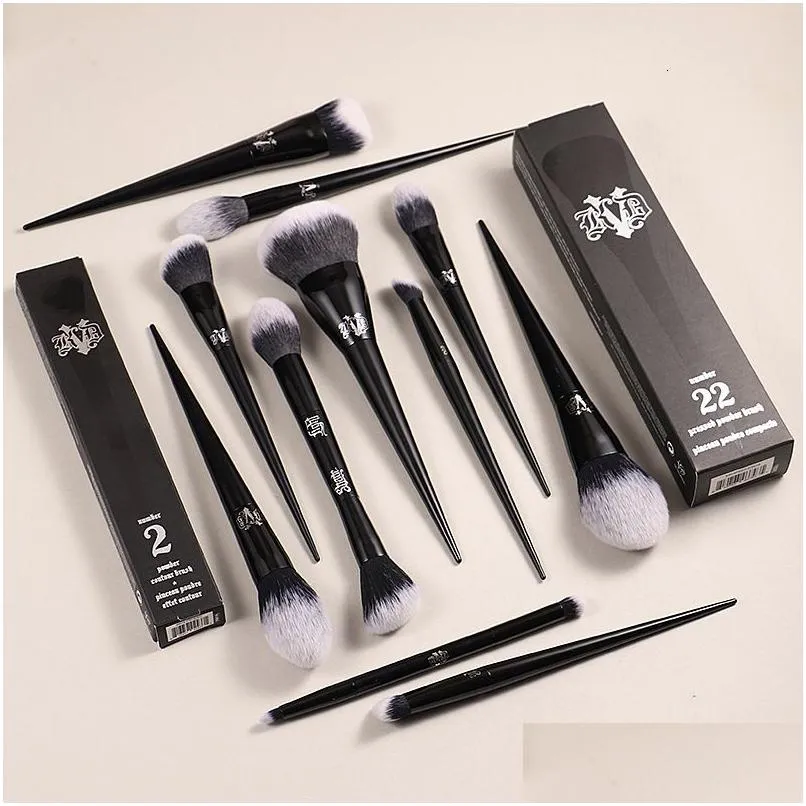 أدوات المكياج KVD Brushes Series Ber Powder Foundation خافي العيون الظل مزج التجميل التجميلي المكياج أداة Maquiagem Drop Dhbbn