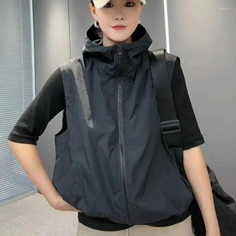 女性のベストヴィンテージフード付きベスト女性ノースリーブカーディガン韓国ファッションジッパーアウトドアジャケットスウェットシャツ高品質