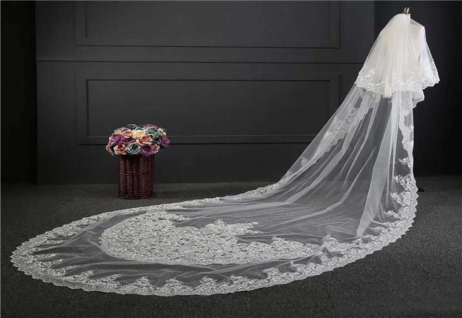 2017 Voile de mariage sur mesure Image réelle Superbe deux couches Blanc Ivoire 3 mètres de long Dentelle Applique Tulle Cathédrale Voiles de mariée4846030