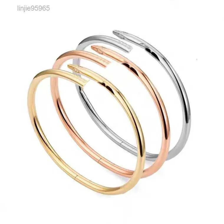 Fashion Metal-plated Designer High Quality Mens and Womens Bracelet Engagement Party Gift Jewelry