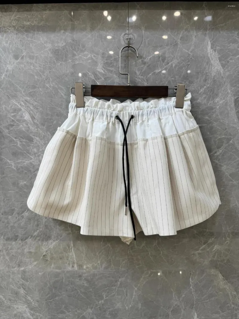 Shorts pour femmes 2024SS Summer Casual Femmes Rayé 30% Laine Chic Pantalon de mode pour femme 2 couleurs Tutu