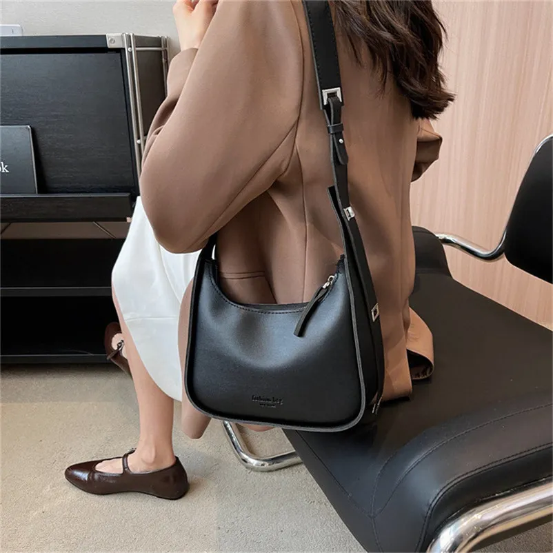 Sacs à bandoulière en cuir PU pour femmes, nouvelle marque de luxe de styliste pour dames, sac à bandoulière décontracté sous les bras