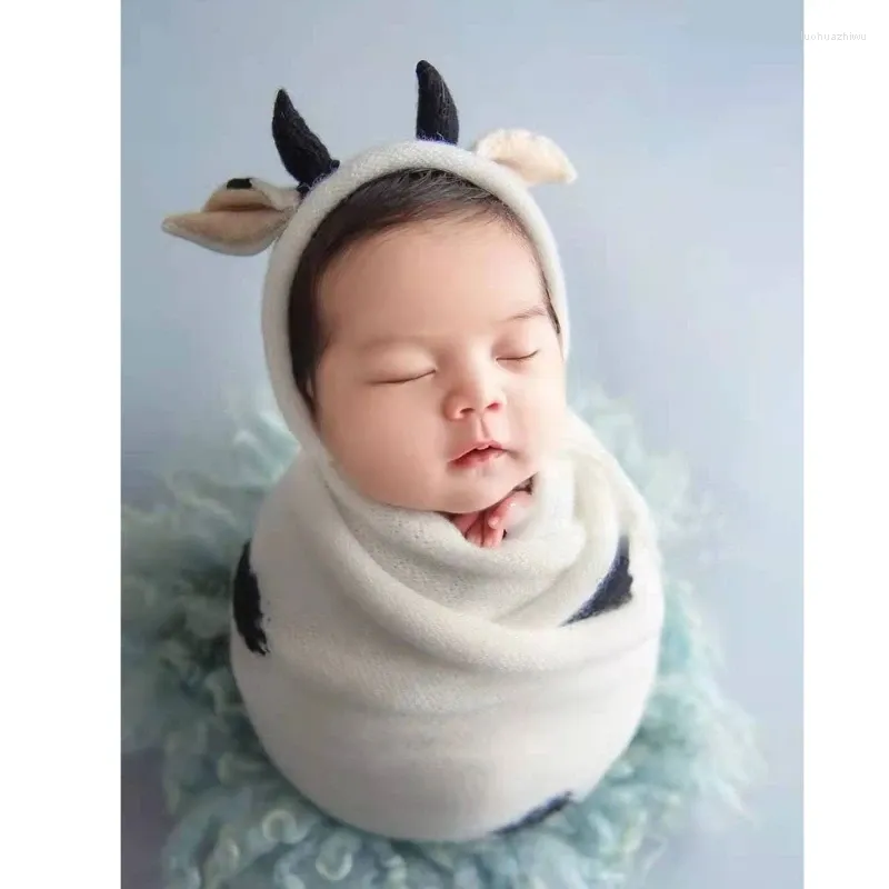 毛布2 PCS幼児のかわいい牛の耳帽子ラップセットベビーブランケットビーニーキャップキット生まれ地ポグラ