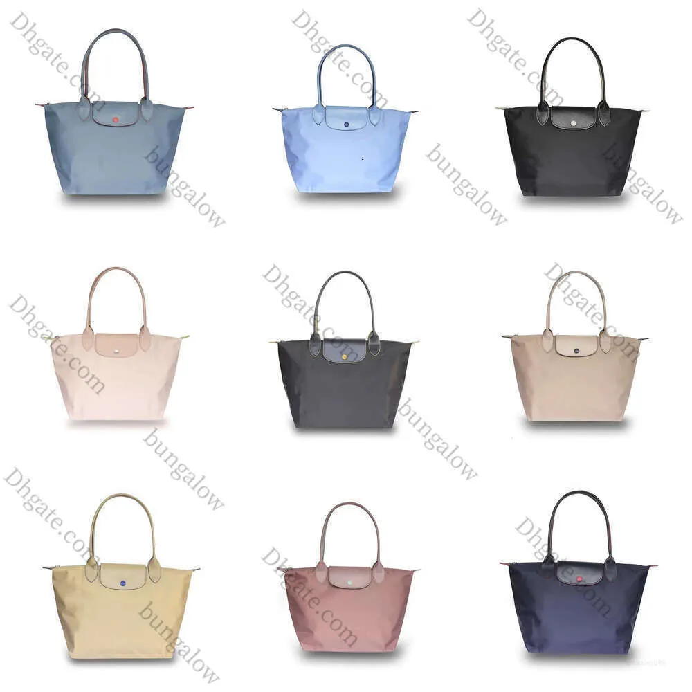 2024 Designer Tote Bag Borsa classica in nylon Borsa da donna di grande capacità Borsone da fine settimana Bagaglio a tracolla con tracolla Borsa da uomo Hobo Clutch Shopper Borse da viaggio