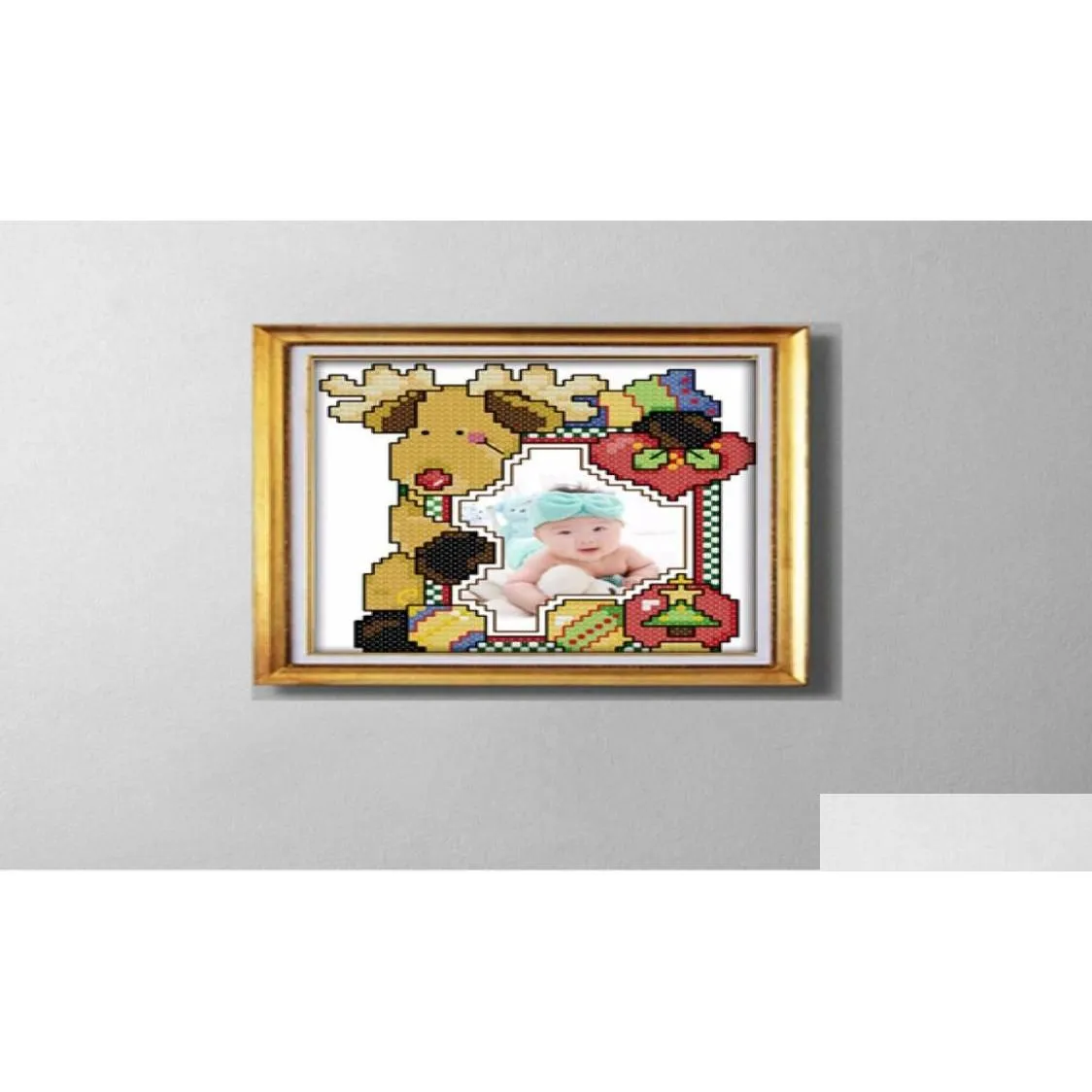 Hantverksverktyg Julhjort PO Frame Lovely Cartoon Målning räknas tryckt på duk DMC 14CT 11CT Cross Stitch Needwork Set Emb Dh37m