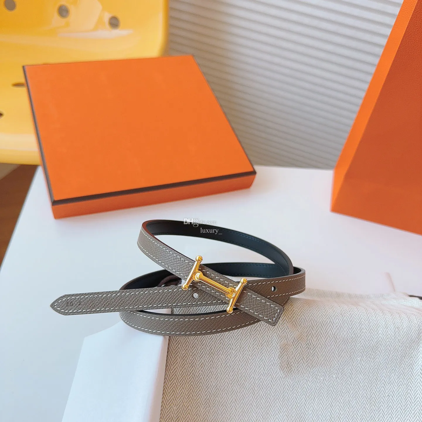 Cintura di design classico di alta qualità per donna fibbia ad H in acciaio inossidabile AAA Cintura da donna in vera pelle Cintura da uomo retro placcatura in oro di lusso 90-125 cm Cintura reversibile H80
