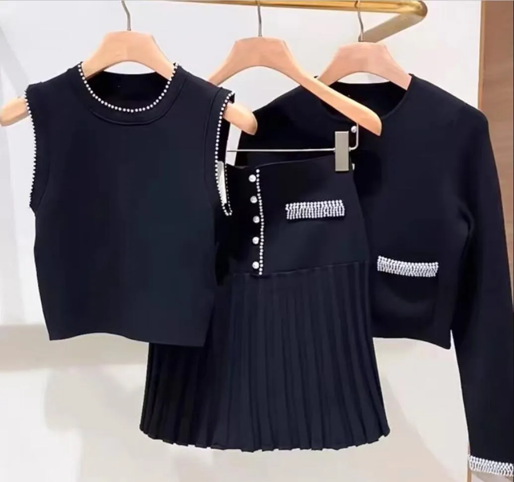 S-S-Andr * O2024 Ny och kontrasterande Pearl Edge Long Sleeved Jacket+Tank Top+kjol