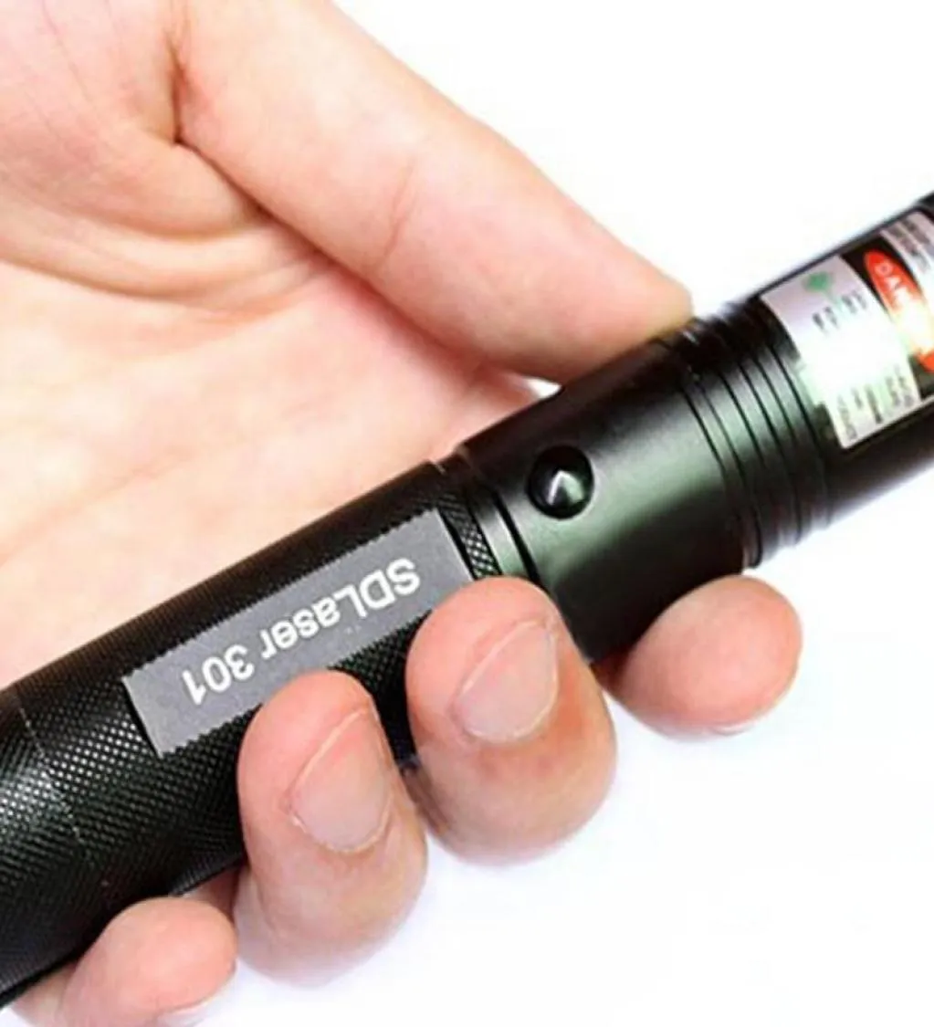 Burning Laser 301 Green Pointer High Power 5mw Lasers Visible Beam Burn Matches Light CigareFlashlights Torches Flashlights9506603