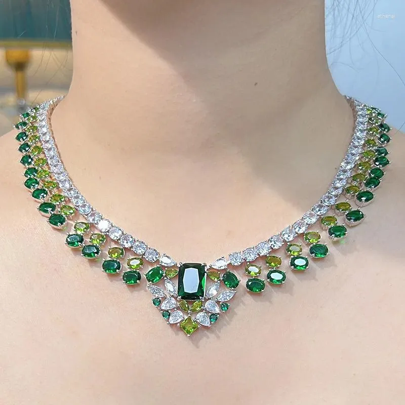 Pendentif Colliers Haute Qualité Bijoux Dames Exquis Collier De Mariage Vert Banquet Européen Fête Anniversaire Accessoire