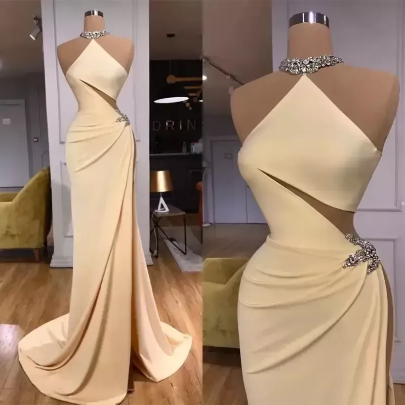 Elegant enkel ärmlös långa balklänningar High Neck Hollow Out Sexiga rygglösa aftonklänningar