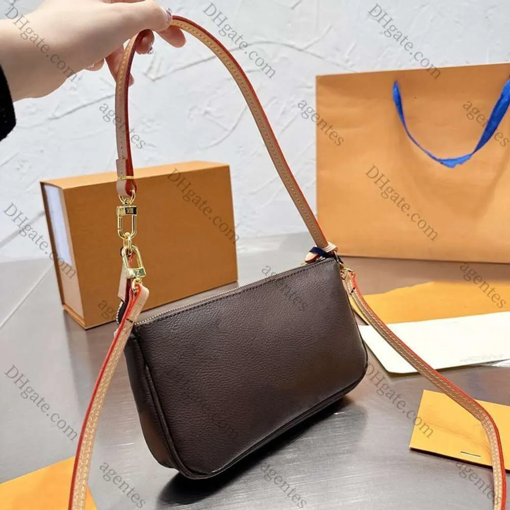 حقيبة كتف جلدية نساء كروس جسم الأزياء محفظة محفظة مصمم حقيبة يد Pochette Accessoires M40712