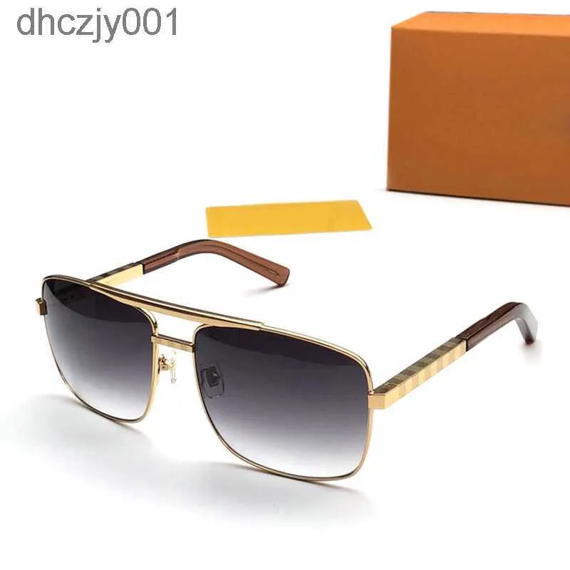 Óculos de sol de atitude clássica para homens mulheres moldura quadrada v designer unissex proteção uv400 banhado a ouro armações de óculos vêm com caixa 8n18