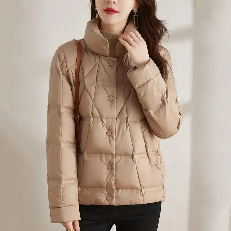 Rockar 2023 Nya kvinnor 90% White Duck Down Fashion Diamond Checks Jackor Kvinna Ultralight Thin Slim Korean Office Lady Down Coat