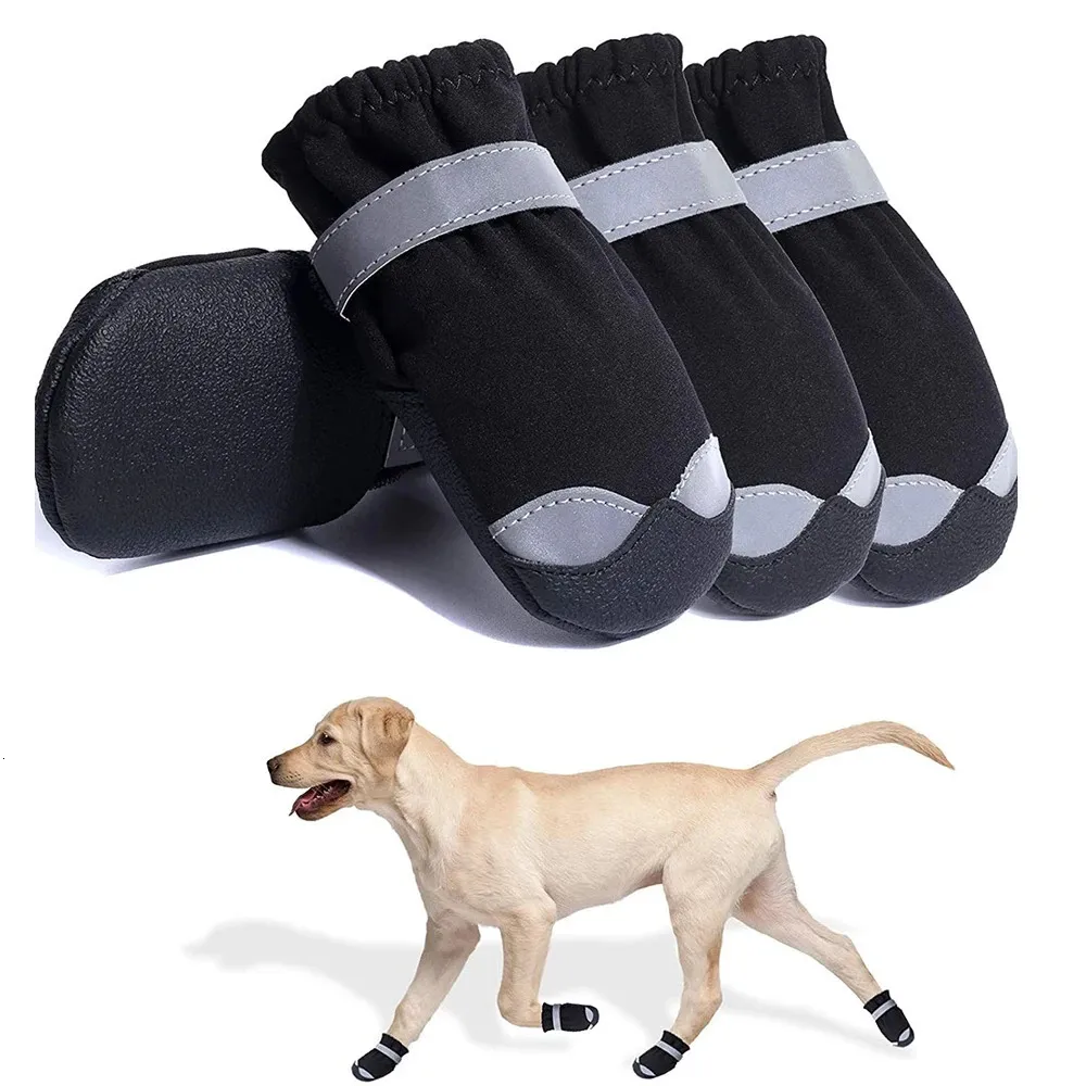 Zapatos impermeables para perros, botas reflectantes para deportes de montaña, suelas de PVC usables para mascotas pequeñas, medianas y grandes 240228