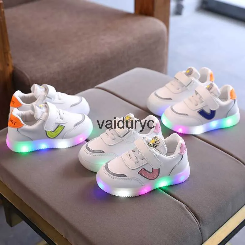 Turnschuhe Kleid Schuhe 2023 Herbst Neue Mädchen Casual Schuhe Weiche Sohle Leuchtende Schuhe Jungen Sportschuhe LED Lichter Kinder Schuhe kleine Weiße SchuheH240307