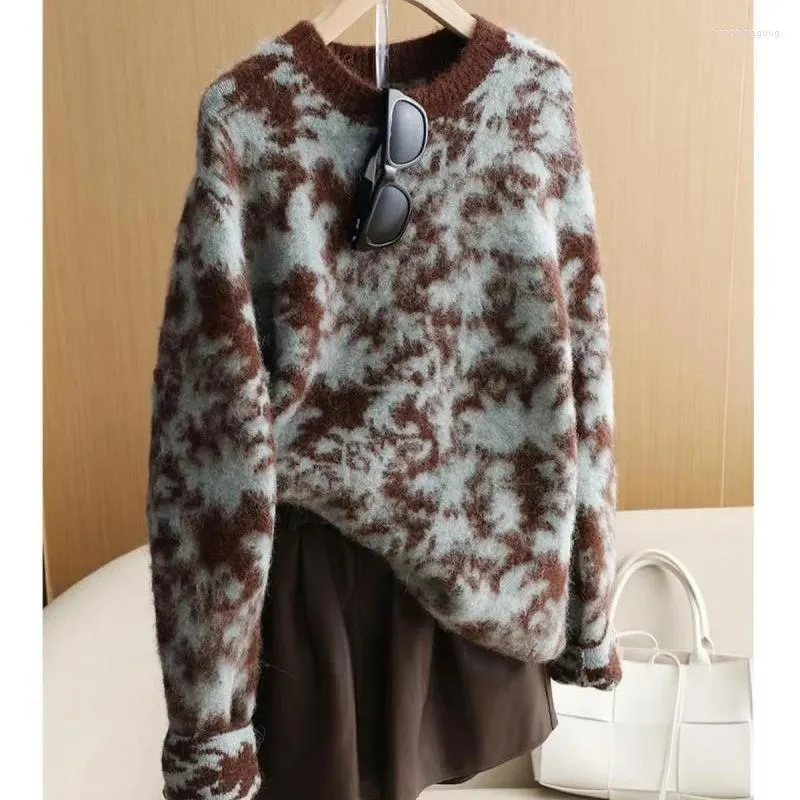 Frauen Pullover Mode Rundhals Kontrast Farbe Gedruckt Langarm Waschbär Flauschigen Herbst Winter Lose Pullover Gestrickte Tops