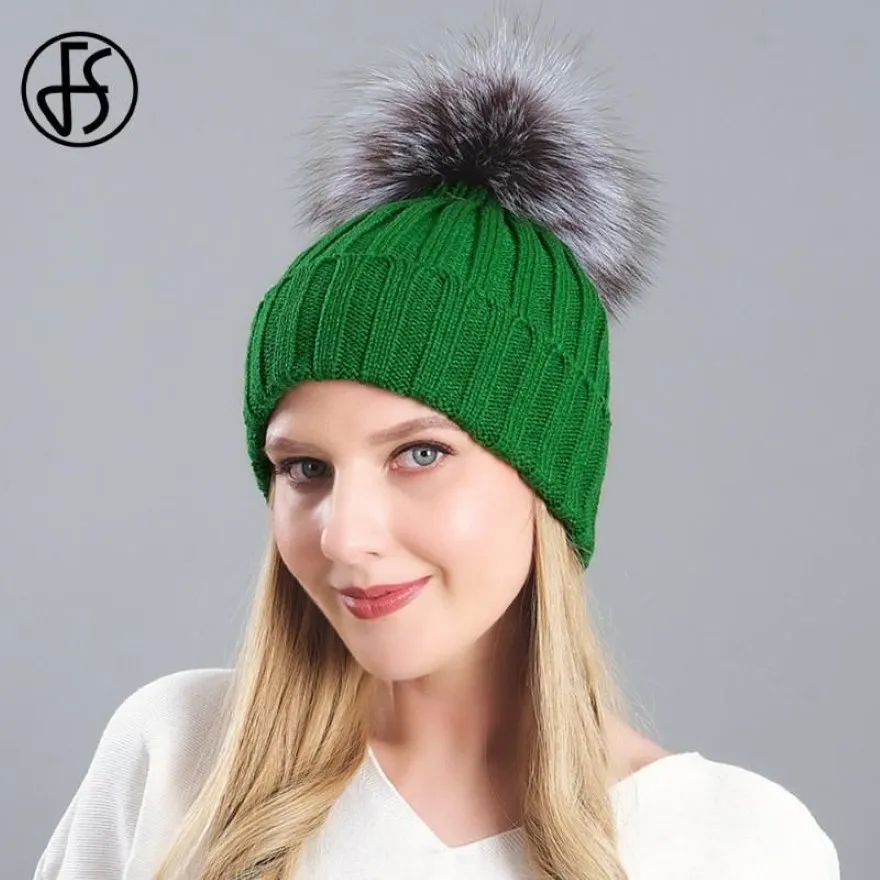 Bonnet Skull Caps FS Hiver Chaud Chapeaux Tricotés Pour Femmes Avec Véritable Fourrure De Raton Laveur Pompon Vert Blanc Slouchy Cap Skullies Bonnets Gorr2627