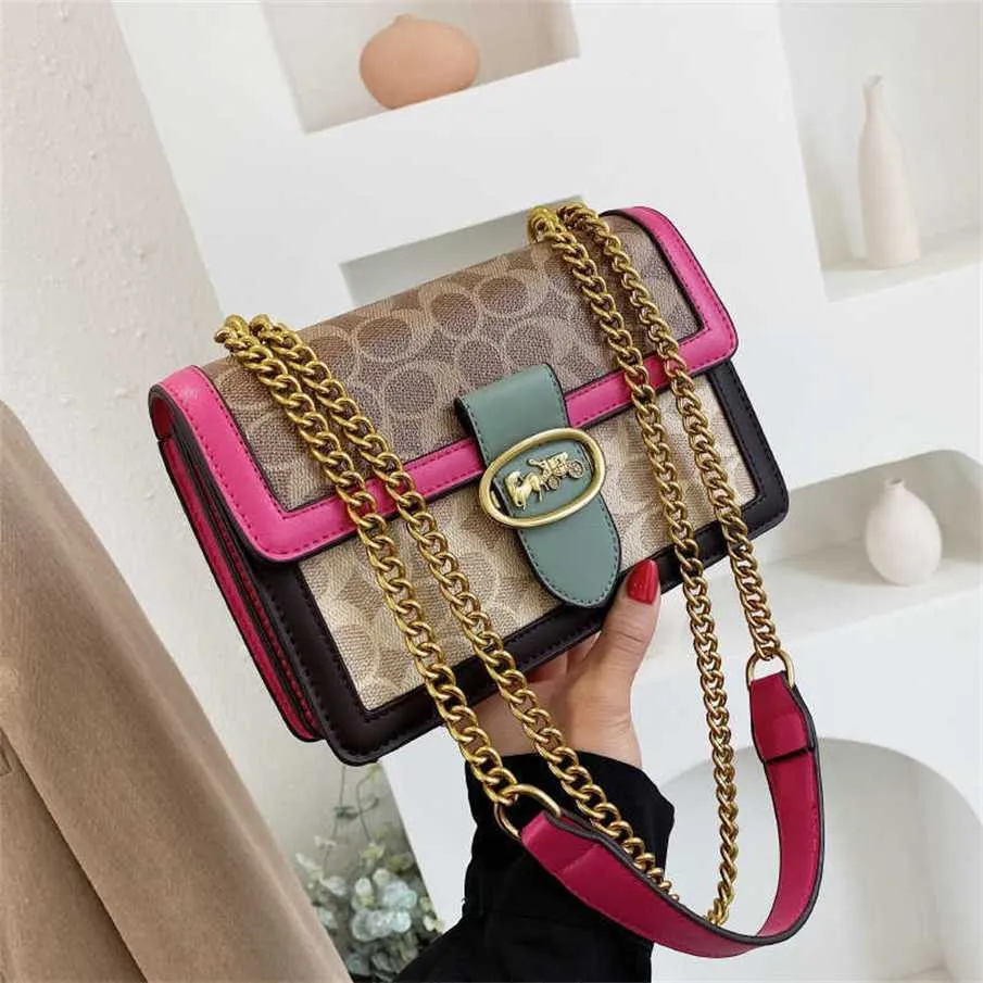 % 70 Fabrika çıkışı Kadın baskılı küçük kare tek crossbody zincir çantası satışta