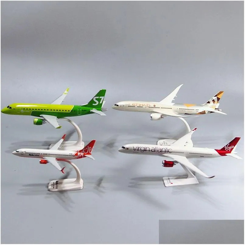 航空機Modle 1 200 A330-200ベルリン航空250 A350 Lufthansa Skyup S7 Virgin Model Toy with Resin Base Assembly Drop Delivery DHXM1