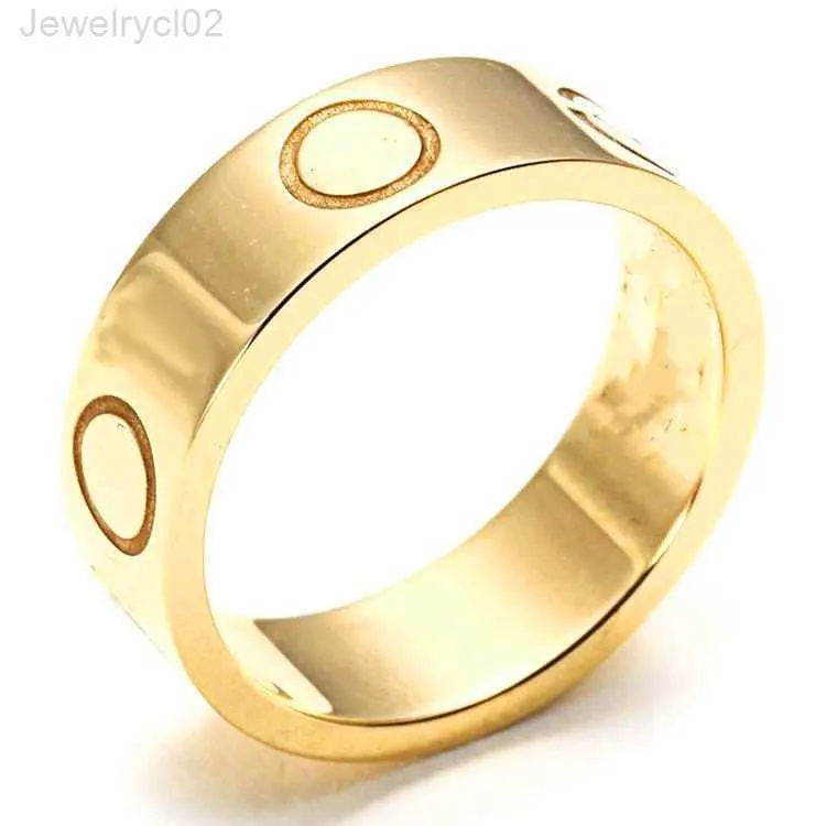 Klassisk 18K Gold Plated Designer Rings for Women Love Ring Couple Rings Titanium Steel With Diamond Ring Unisex Jewelry Wedding Anniversary GiftPxx5