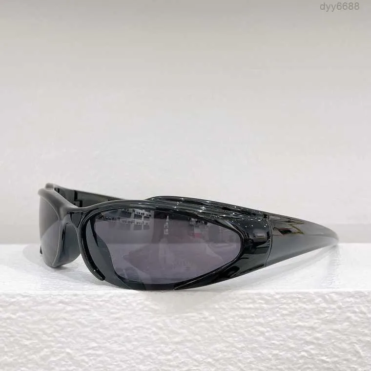 Modedesigner-Sonnenbrille für Damen und Herren, Designer-Sommer-0253-Stil, Anti-Ultraviolett-Retro-Platte, Vollformat-Brille, zufällige Box 0253s Kh37