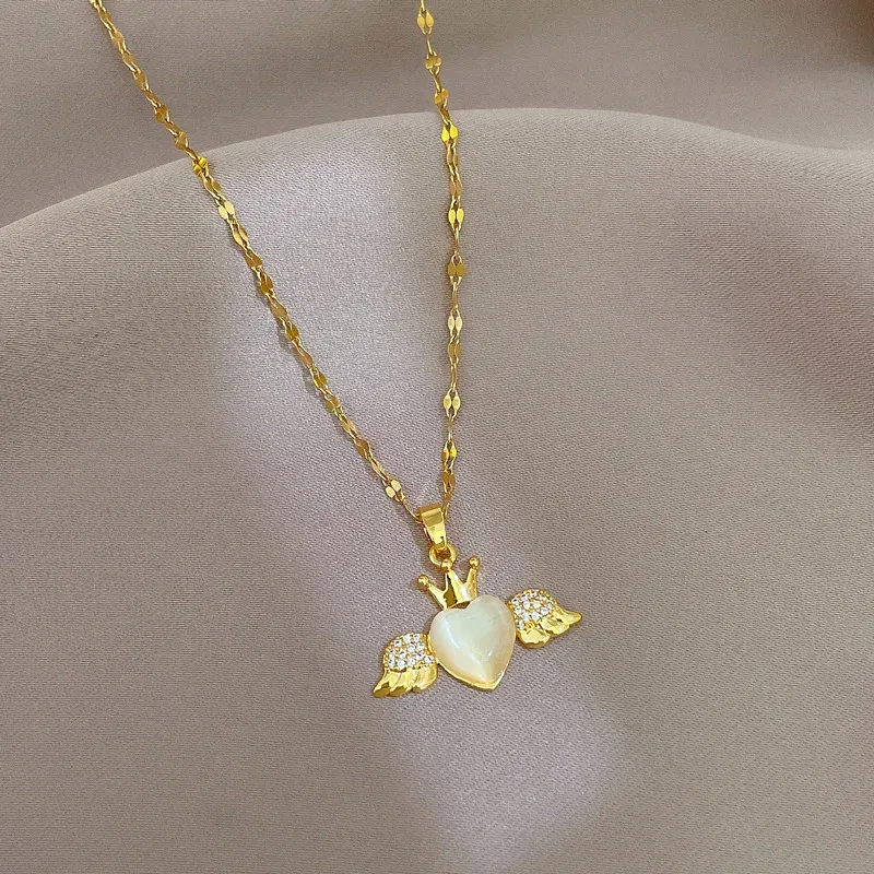 Korean Fashion Income Opal Heart Pendant 14k Yellow Gold Necklace for Women Personality Angel Wings Heart Necklace Jewelry Gift 2024