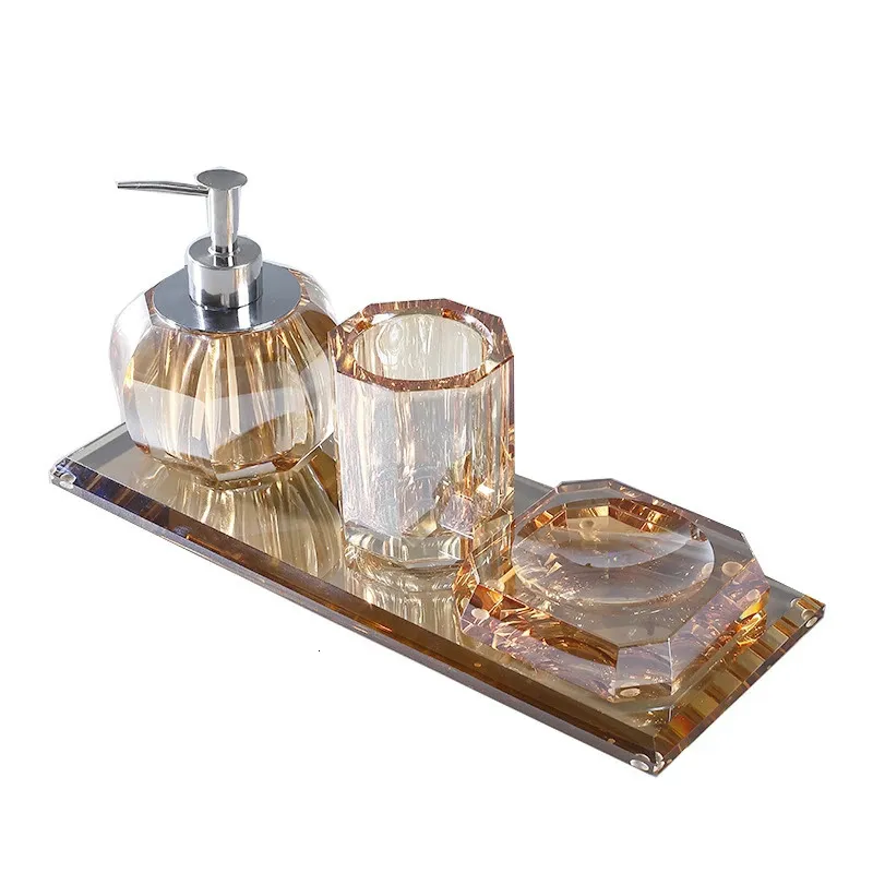 Badrumstillbehör Set 4st Crystalglass Bath Accessory Soaplotion Dispenser Tandborstehållare Tumbler Soap Dish med Tray 240223