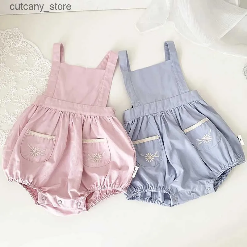 Jumpsuits Newborn Baby Girls Jumpsuit Flying Sleeve Cotton Flower Embroidery Toddler Baby Girl Bodysuits Pocket Baby Girls Clothes Summer L0309