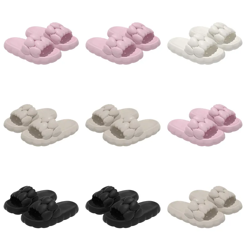 Designer pour les pantoufles d'été Nouveau produit femme blanc noir rose rose non glissée douce sandales de pantoufle confortables mode-046 Flats de femmes