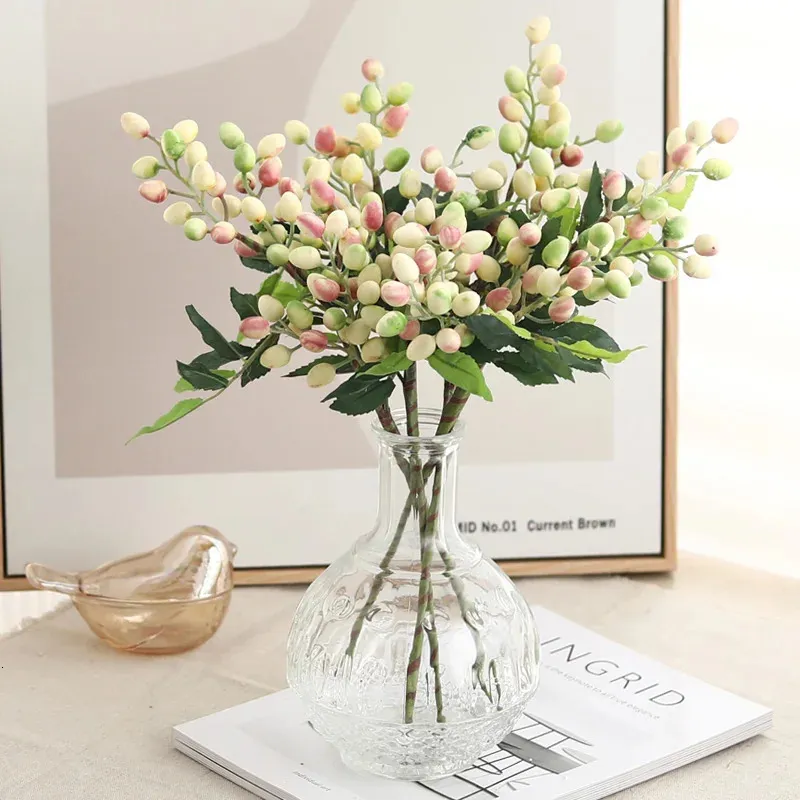 6PCS Autumn Berry Artificial Flower White Fake Bouquet High Quality For Christmas Home Wedding Decoration DIY Craft Arrangement 240306