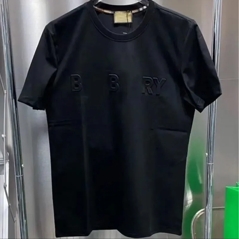 Ny t-shirt sommar Paris Mens T-shirts Röjt brevdesigner T-shirt lyxbrev Tshirt Classic Short Sleeve Casual Cotton Outdoor Beach T-shirt Tops