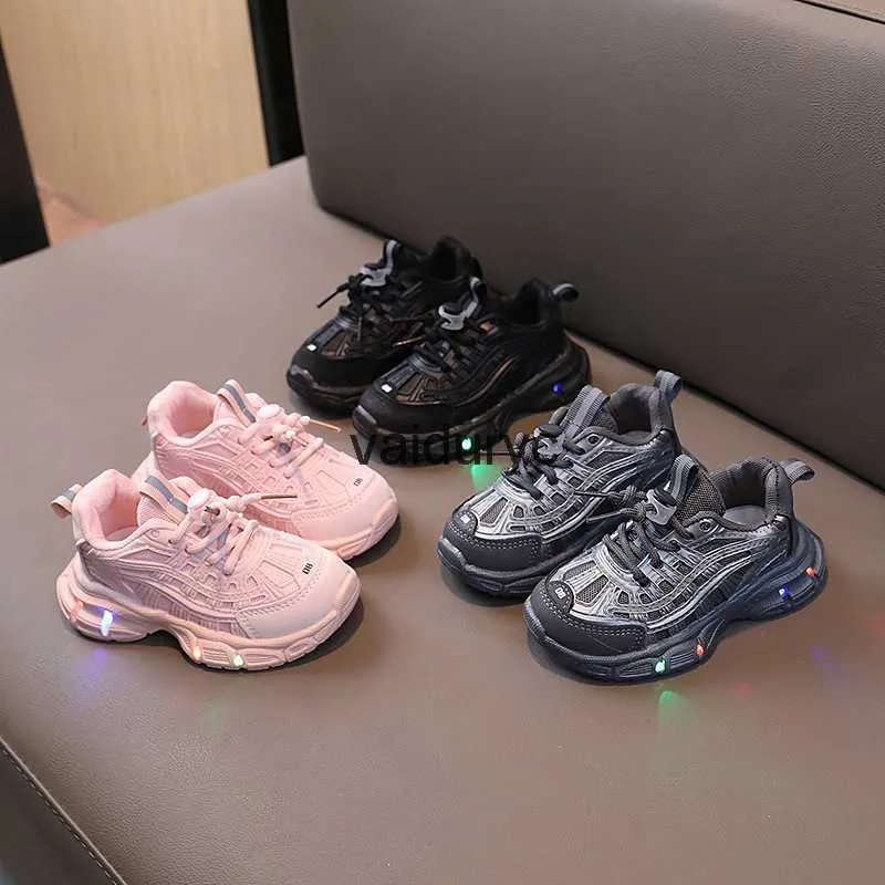 Sneakers Kleid Schuhe 2023 Frühling und Herbst Neue Mädchen Papa Schuhe mit LED-Leuchten für Jungen Mesh Atmungsaktive und leuchtende Kinderschuhe Weiche Sohle SportschuheH240307