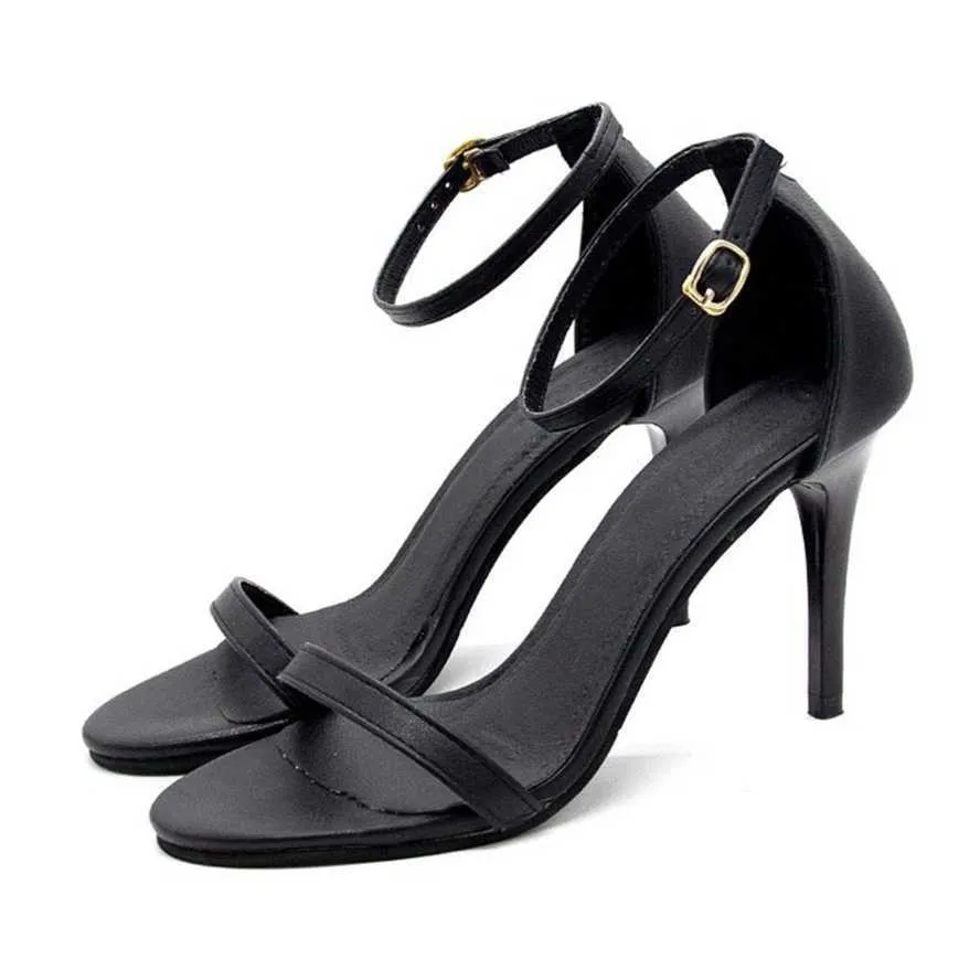 Snygga tofflor Sandaler Nya sommarhögt Sandles Sandal Heels Womens Shoes Slim Fashion Black Flip Flops For Women Stiletto Ankle Strap Wedges Fenty Slides 240228