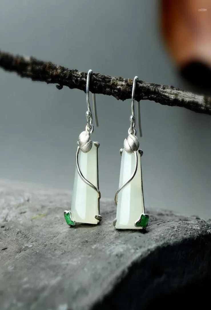 Dingle örhängen hög kvalitet 925 Sterling Silver Drop Natural White Jade Woman Party Jewelry for Gift4265921