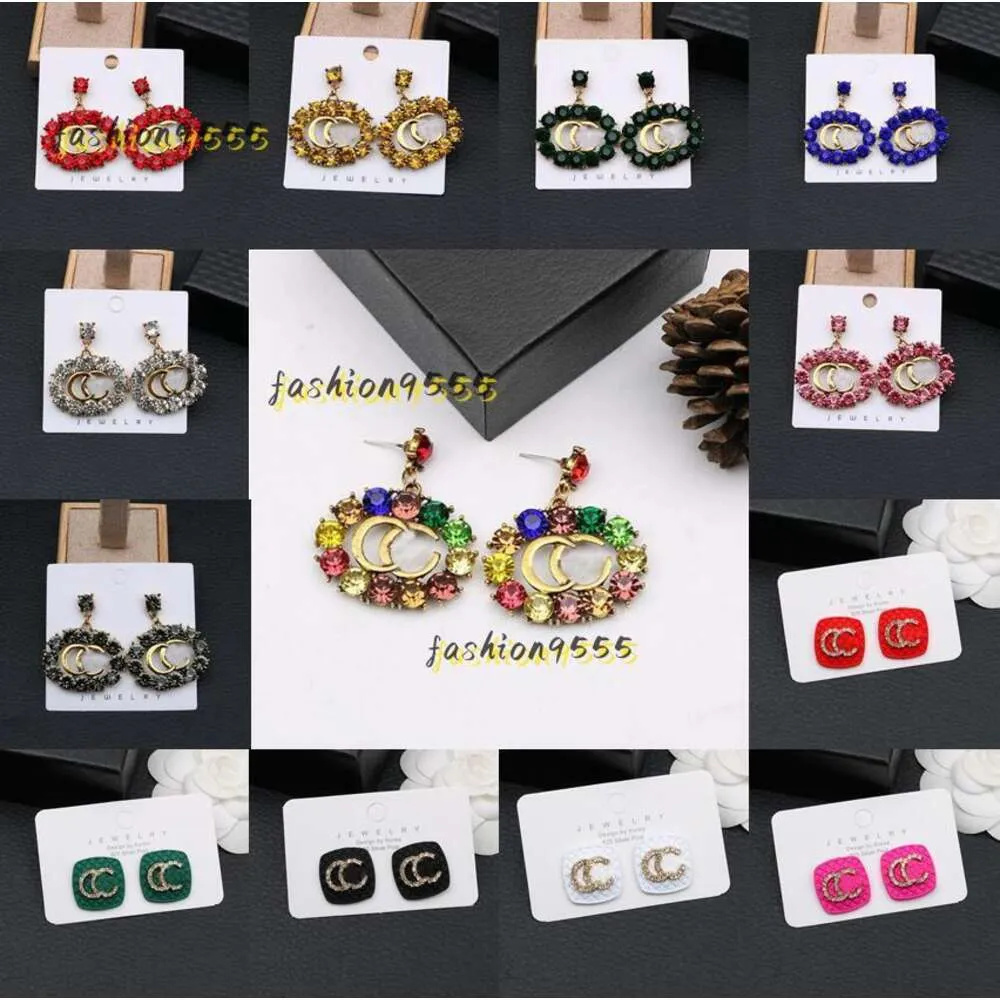 Stud Gros 2024 Boucles d'oreilles Simple Designer Marque Lettre Boucle d'oreille Mode Femmes Incrusté Cristal Géométrie Carré Multicolore Boucle D'oreille Bijoux Accessoires