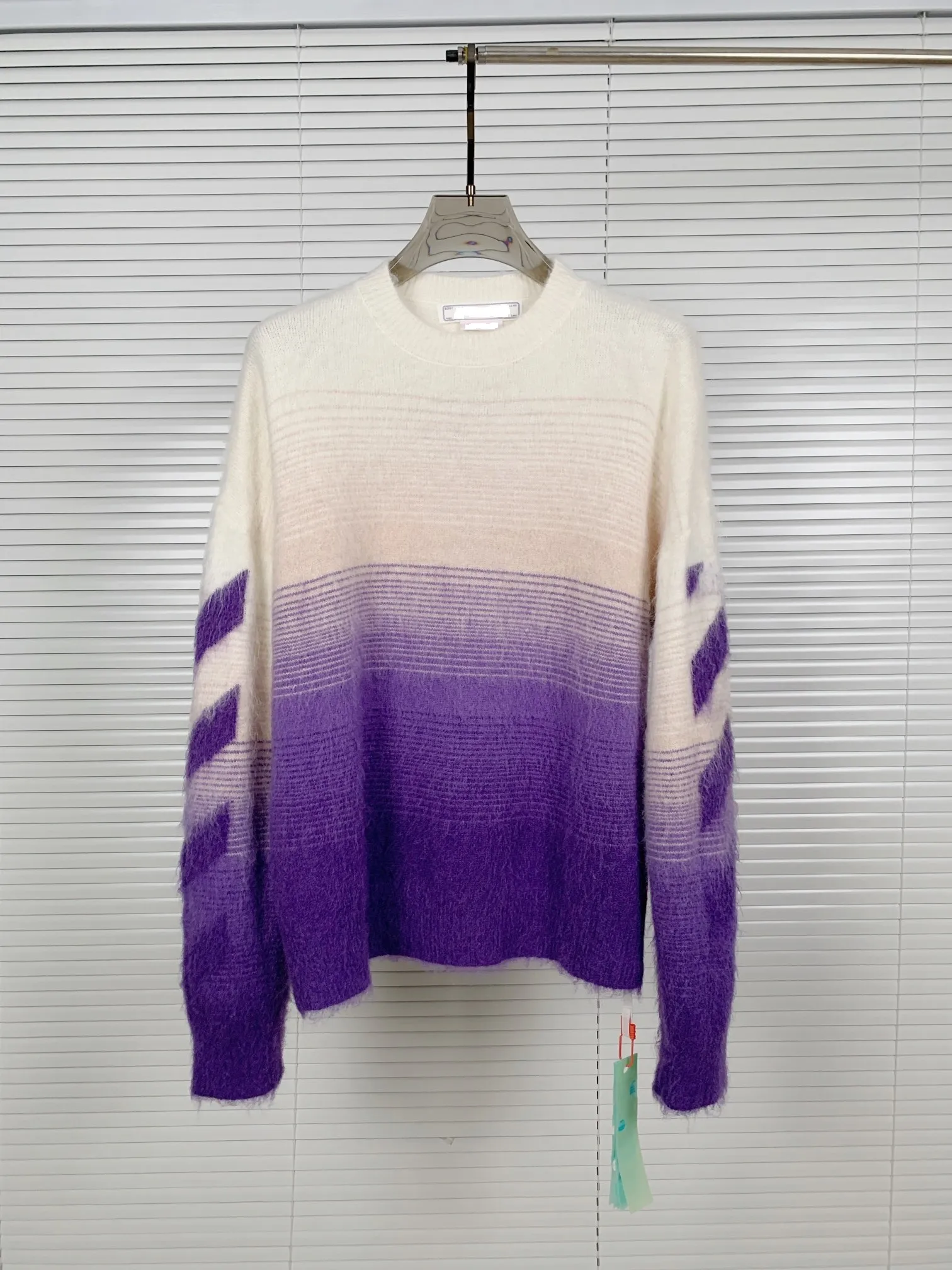 Maglione di design del marchio OFF OW Logo freccia Capispalla per uomo e donna in mohair cashmere Regalo di lusso compleanno San Valentino Ringraziamento