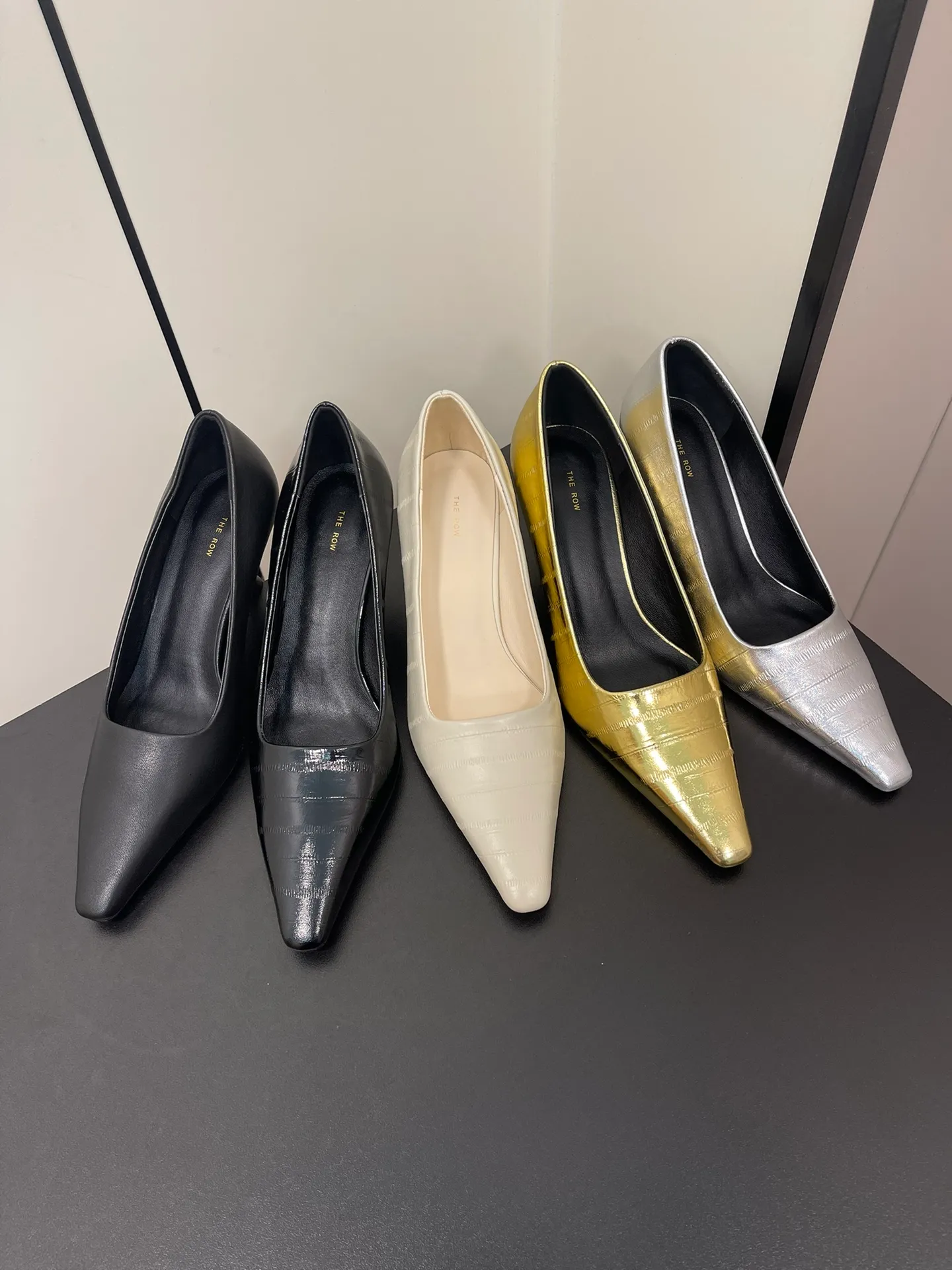 Save Big on Bulk Kitten Heel Leather Pumps Chic Kitten High Heels: Women's  Leather Pointed Toe Mules, Classic Heel Pumps With Protective Box 