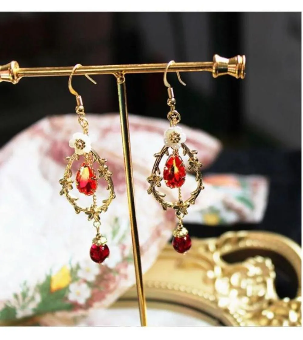 Dangle Lustre Amazing Time Vintage Rubis Baroque Mode Sauvage Long Tempérament Fleur Femelle Boucles D'oreilles Cubique Zircone Crochet Ear1126042