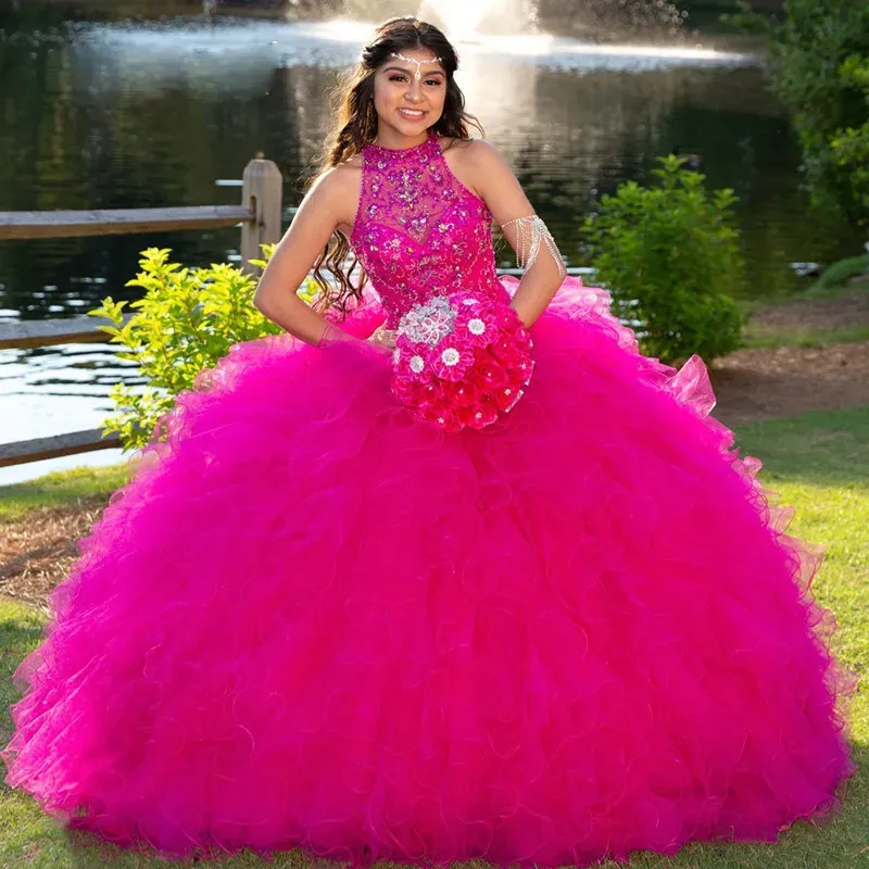 Funkelndes Fuchsia-Rüschen-Quinceanera-Kleid mit Kristallen für die süße 15/16-Geburtstagsfeier. Pegeant-Kleider, die Teenager am Abend und Abschlussball tragen