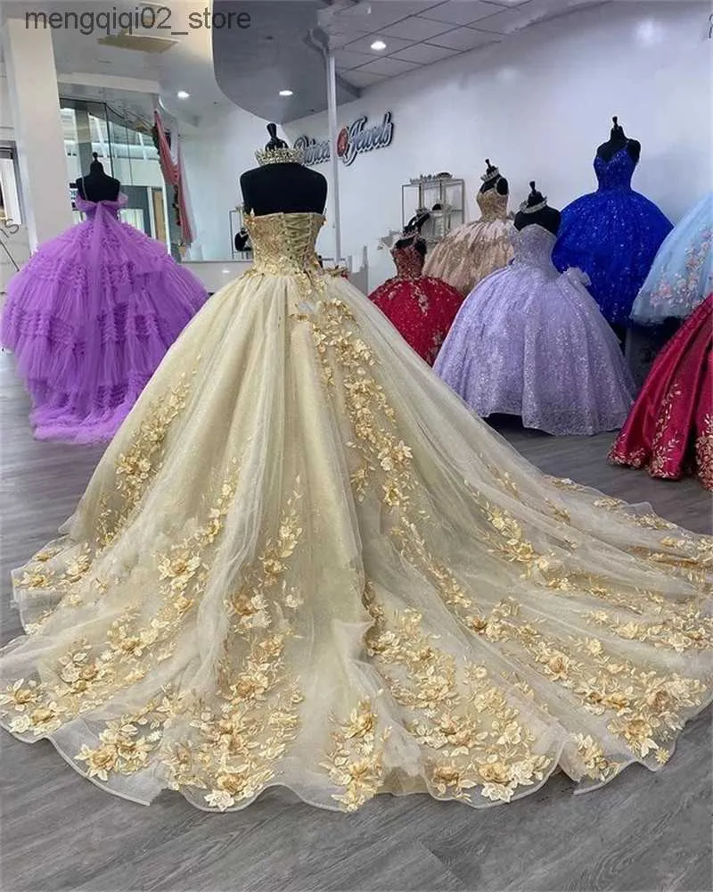 Robes sexy urbaines Champagne or princesse Quinceanera robes pour filles perles Appliques à lacets corset bal robes d'anniversaire robe De 15 Anos Q240307