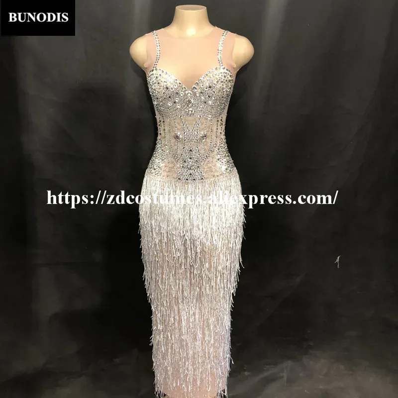 Vestidos ZD287 Mulheres Sexy Silver Tassel Tassel Longo Salia Longa Sem mangas Cristais Sparkling Cristais de boate Desempenho de festa Singer Stage Wear