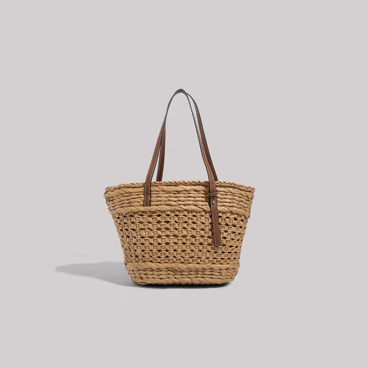 Sac tissé en paille à la mode, nouveau sac tissé creux fait à la main, sac fourre-tout de vacances en bord de mer, sac à bandoulière élégant