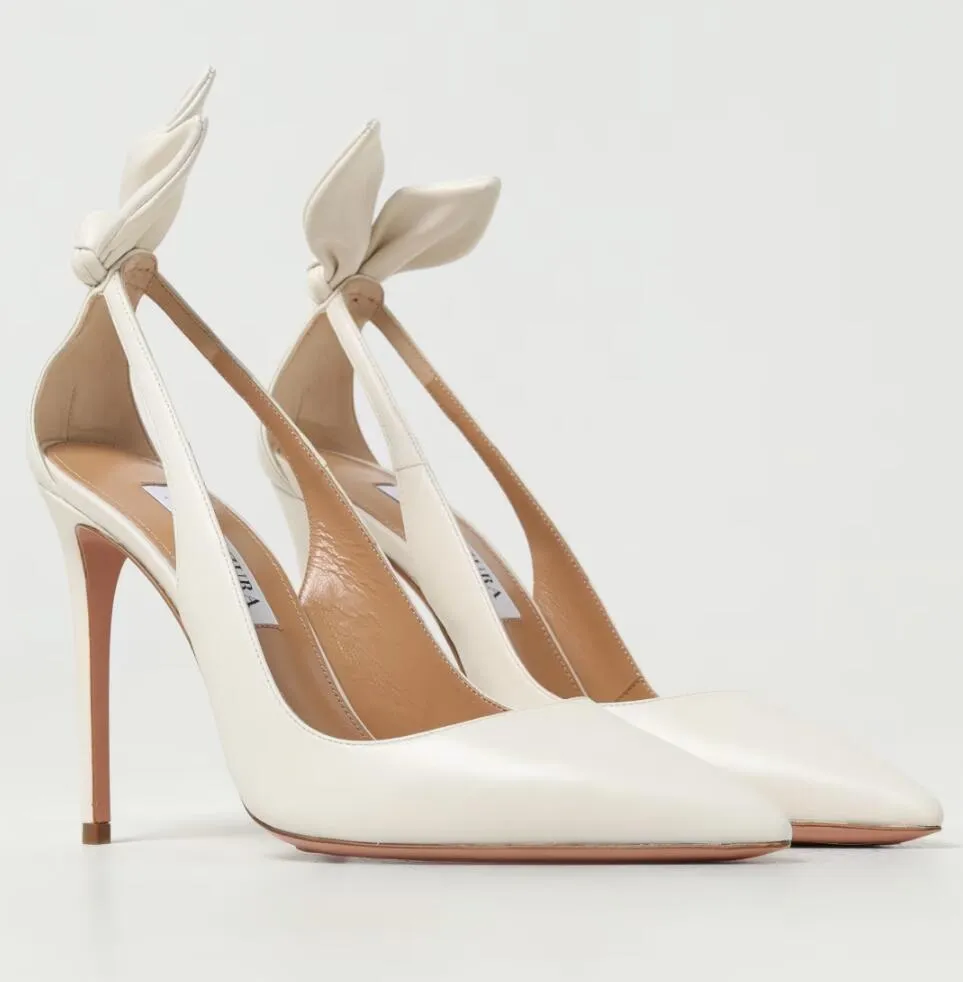 Berömda varumärkes kvinnor Aquazzura Bow Tie Sandals skor pekade tå höga klackar bröllop, fest, klädpumpar elegant dam som går EU35-43 med låda